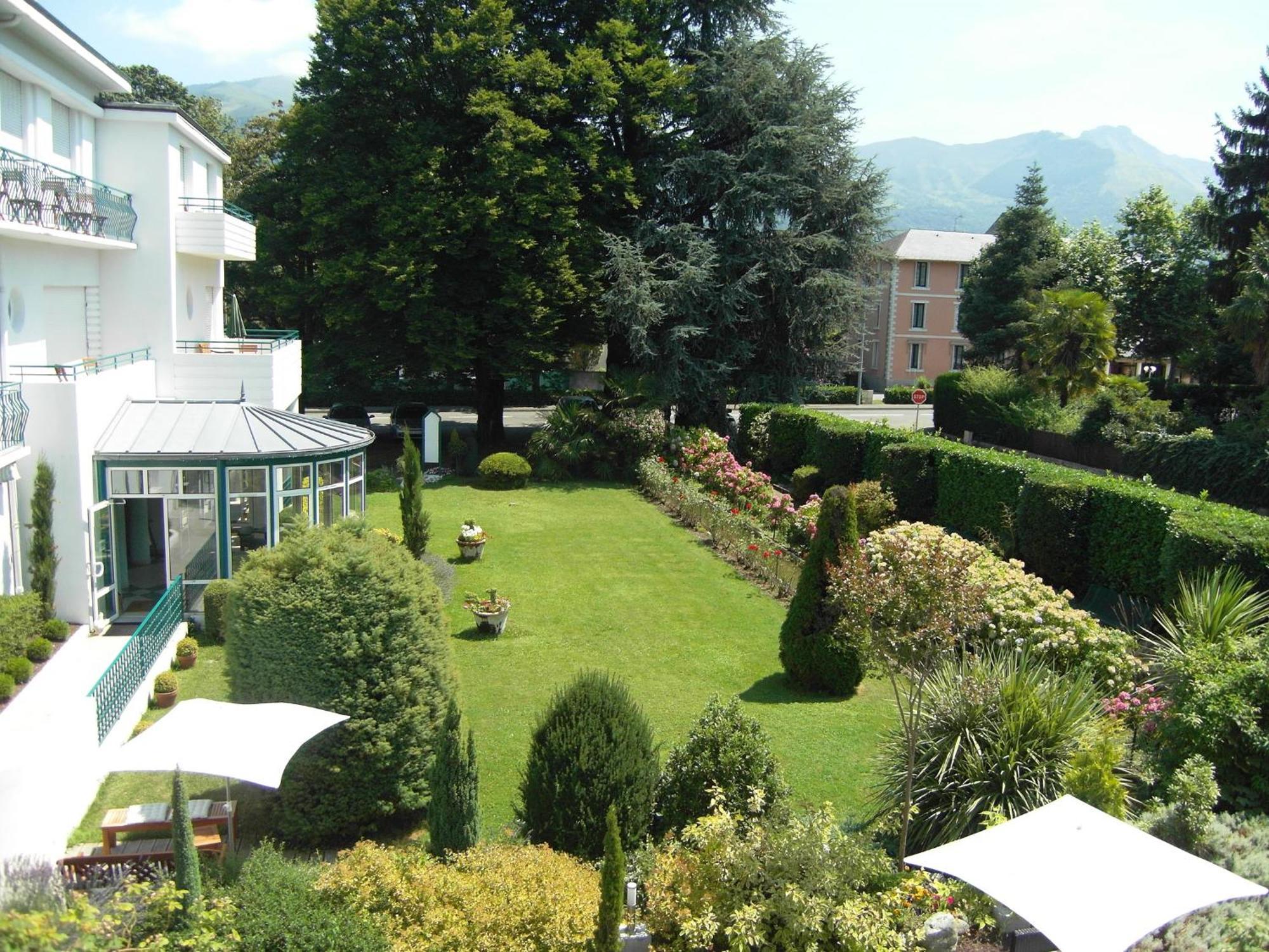 Logis Hotel Le Miramont Argelès-Gazost Eksteriør bilde